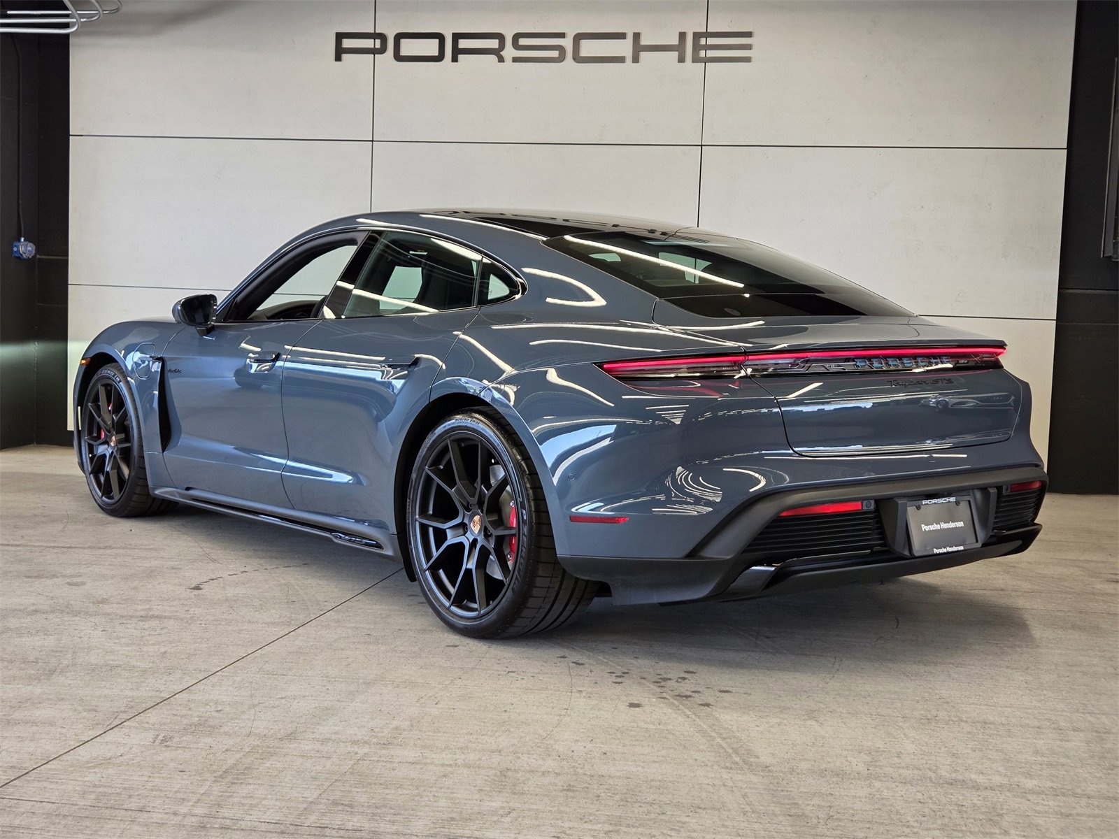 New 2025 Porsche Taycan GTS image 3