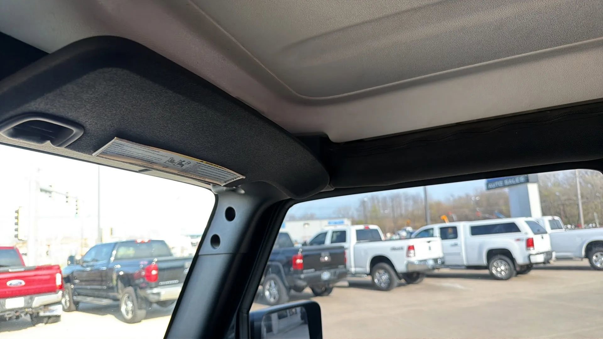 Used 2017 Jeep Wrangler Sport w/ Connectivity Group image 80