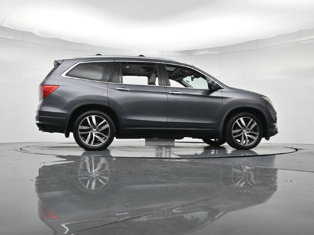 Used 2016 Honda Pilot Touring image 37