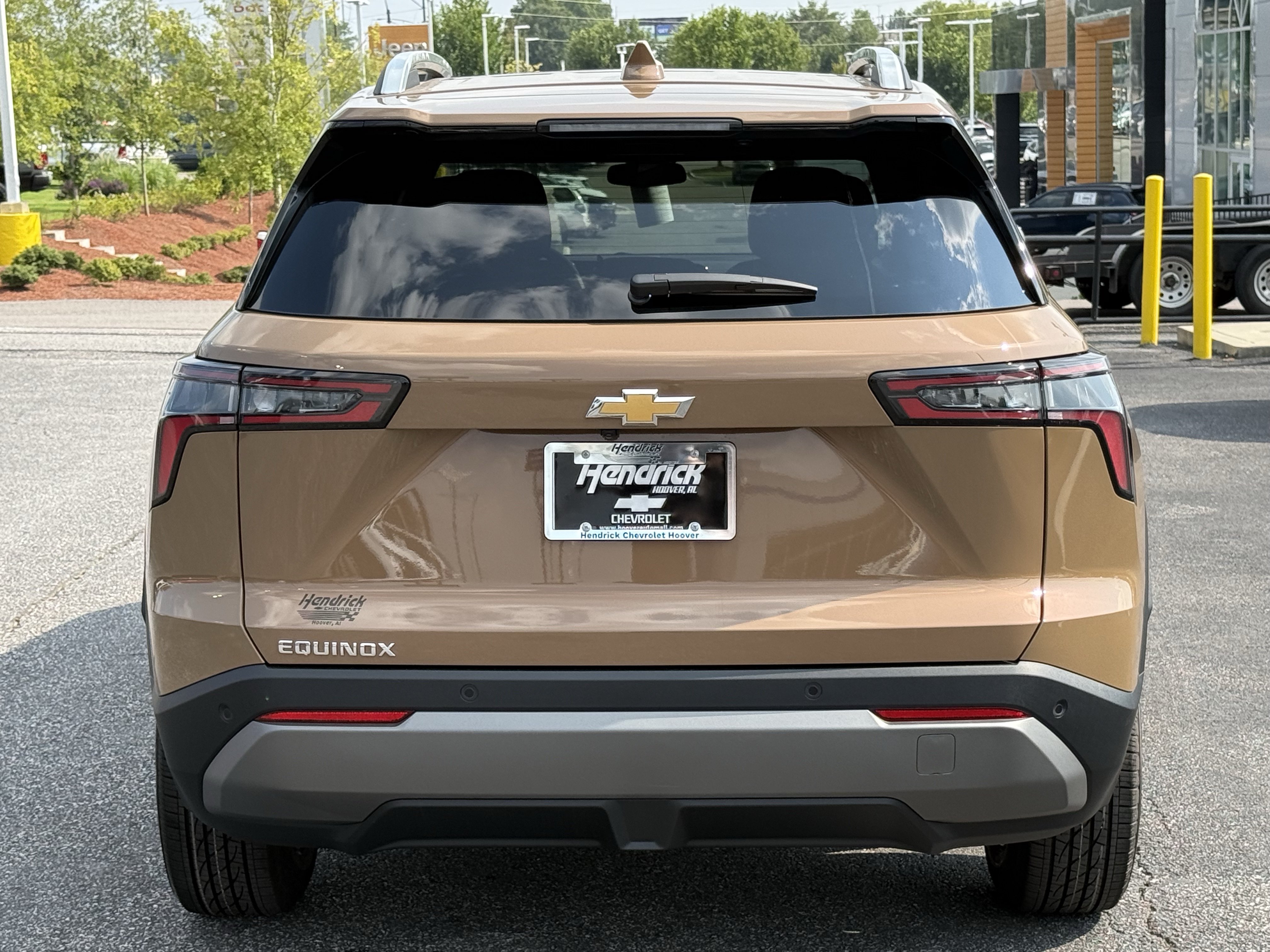 New 2027 Chevrolet Equinox LT FWD image 9