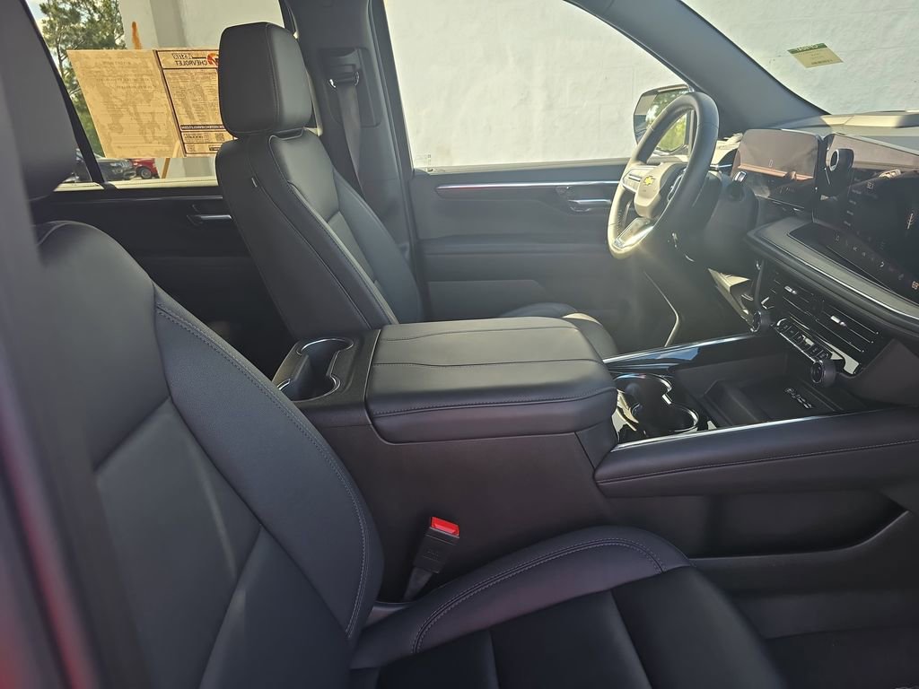 Used 2025 Chevrolet Tahoe LT AWD/4WD image 10