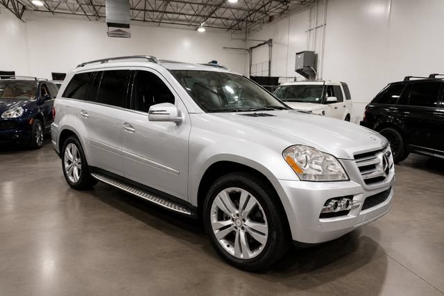 Used 2011 Mercedes-Benz GL 450 4MATIC image 4