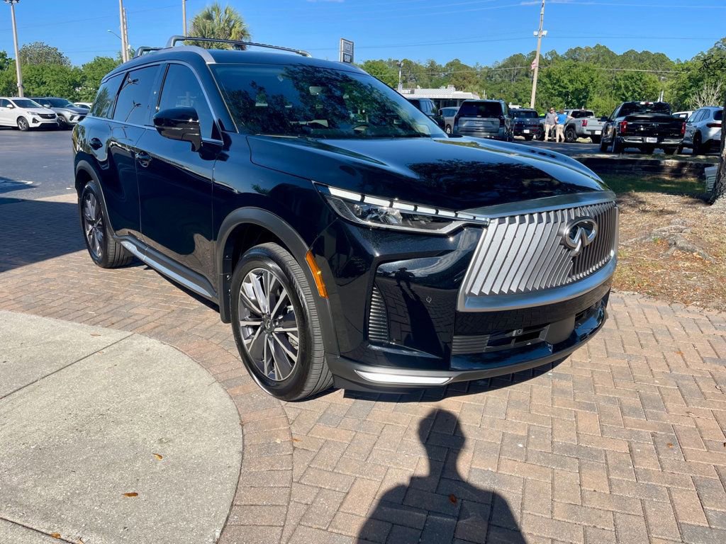 Used 2026 INFINITI QX60 Luxe w/ Cargo Package FWD image 8