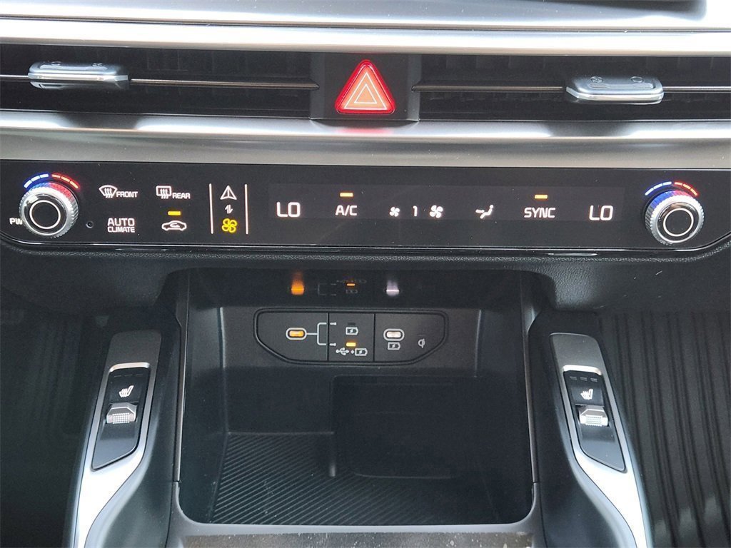 New 2026 Kia Sorento S w/ S Panoramic Sunroof Package image 14