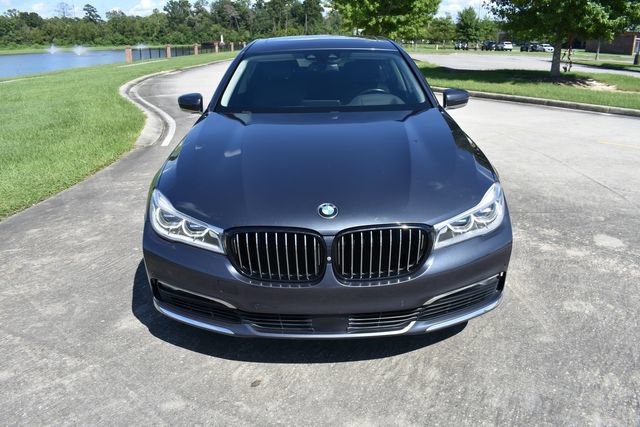 Used 2018 BMW 750i RWD image 15