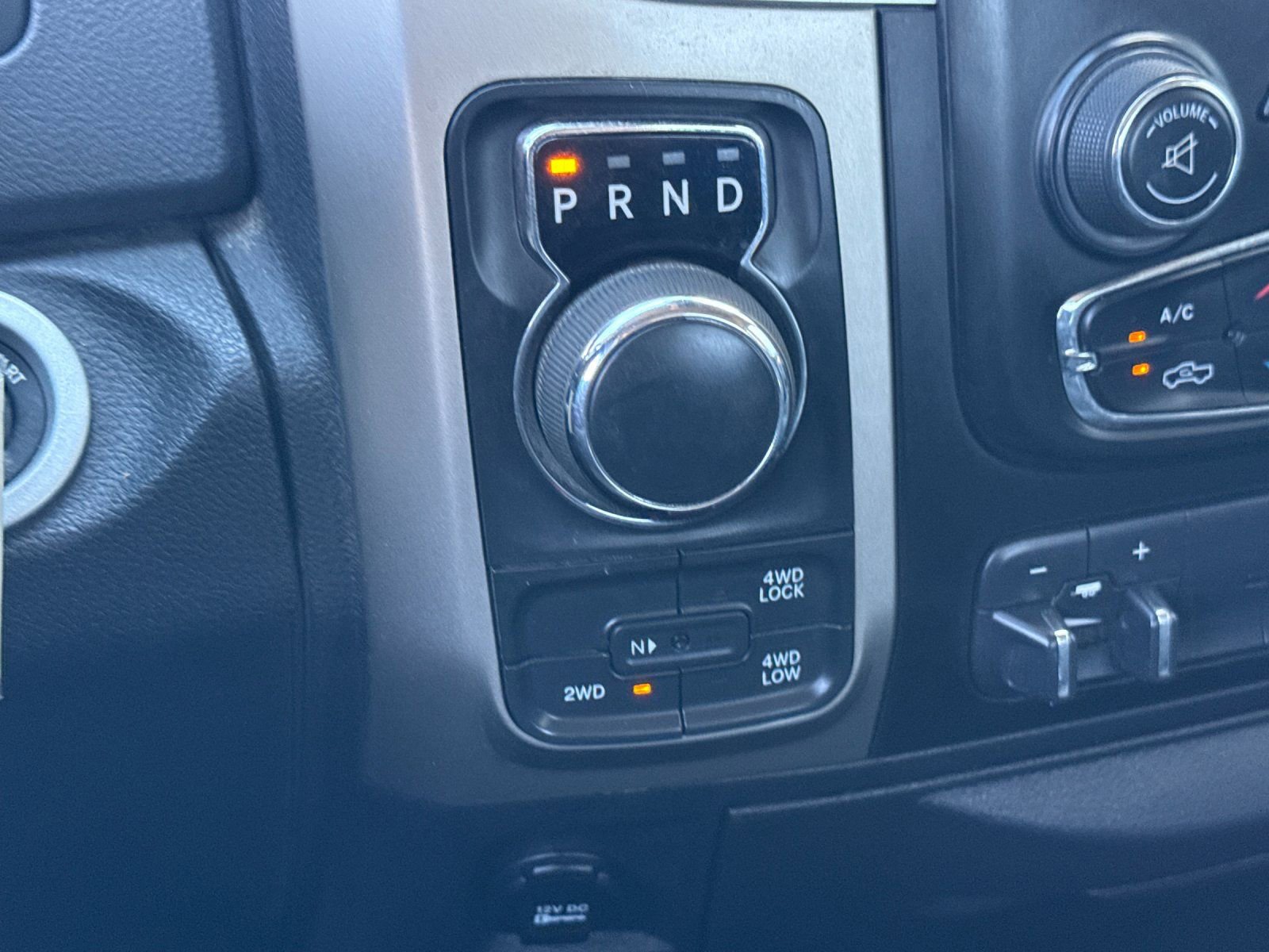 Used 2015 RAM 1500 Outdoorsman image 23