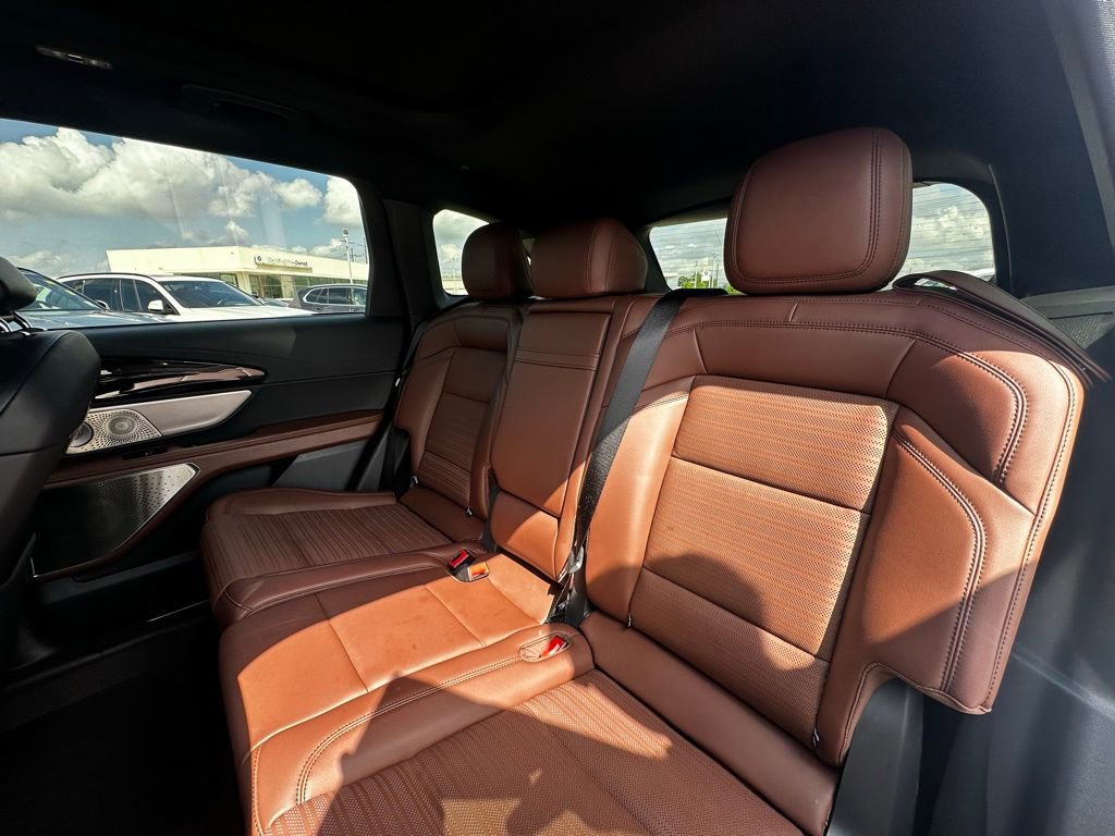 Used 2026 Lincoln Nautilus Reserve AWD/4WD image 26