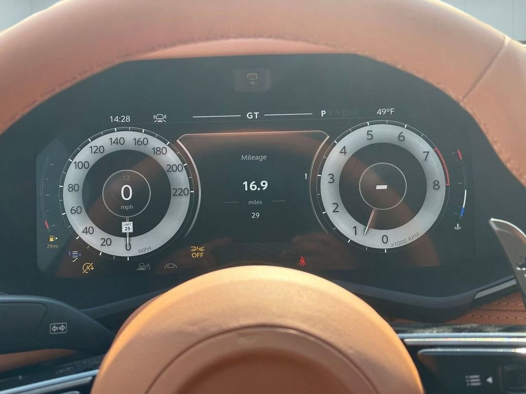 New 2026 Aston Martin DBX 707 image 7