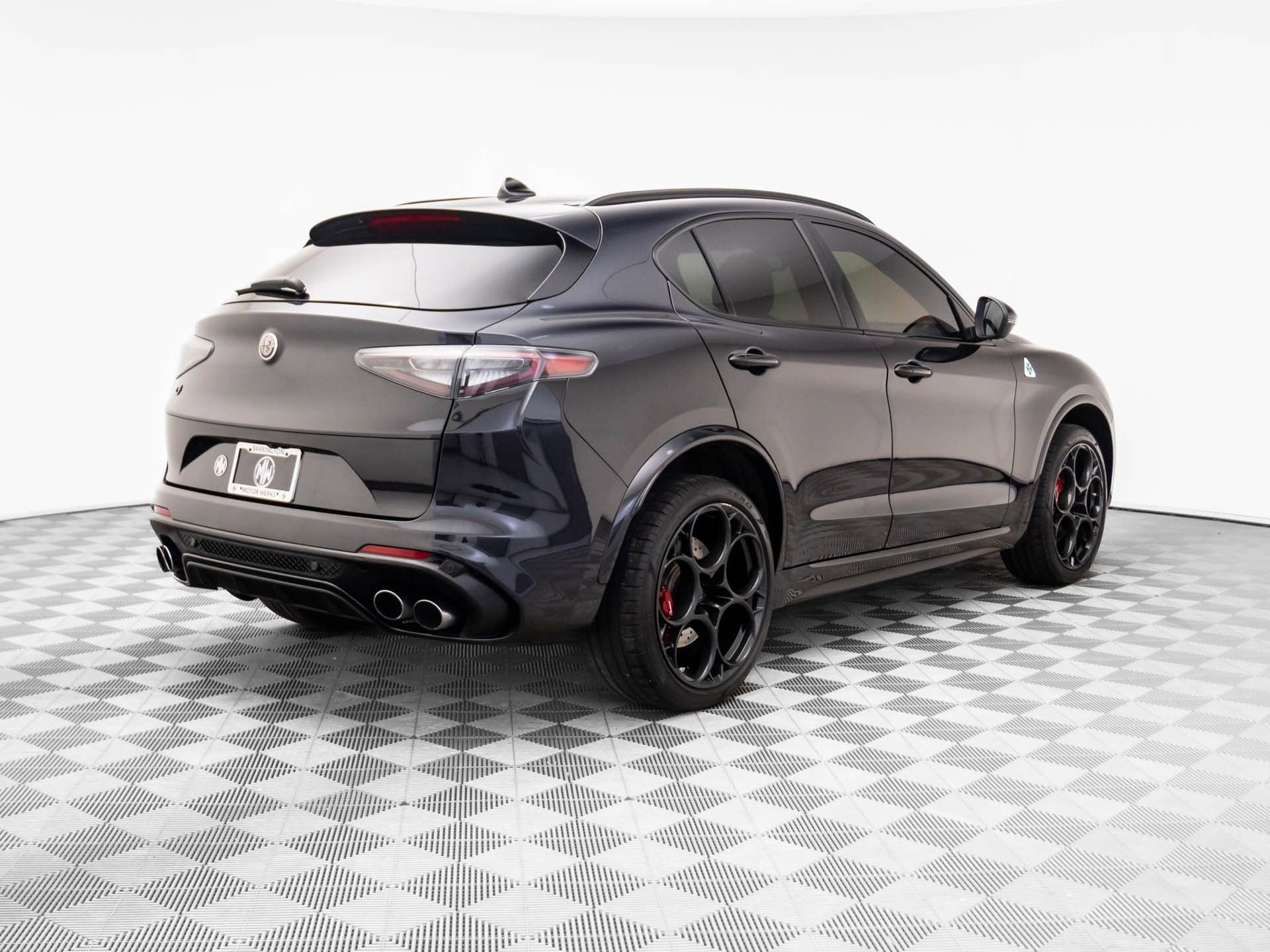 Used 2024 Alfa Romeo Stelvio Quadrifoglio w/ Active Assist Plus Package image 6