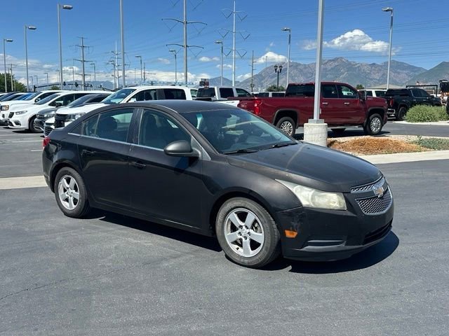 Used 2012 Chevrolet Cruze LS w/ Connectivity Package FWD image 4