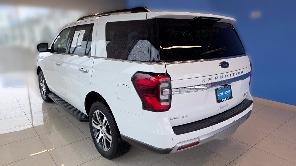 Used 2024 Ford Expedition Limited AWD/4WD image 3