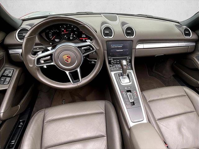 Used 2019 Porsche 718 Boxster RWD image 16