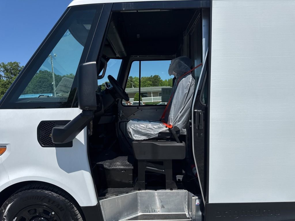 Used 2024 Chevrolet Brightdrop 600 w/ Commercial Equipment Package image 9
