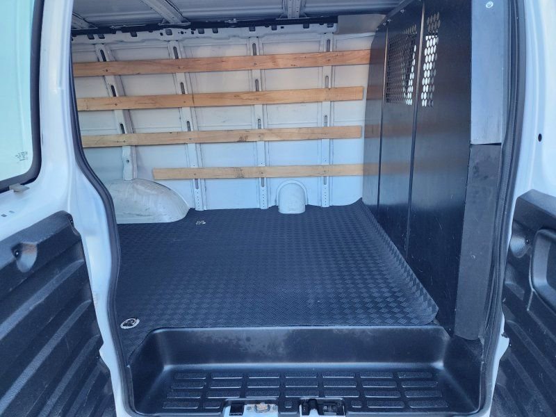 Used 2023 GMC Savana 2500 w/ Driver Convenience Package image 6