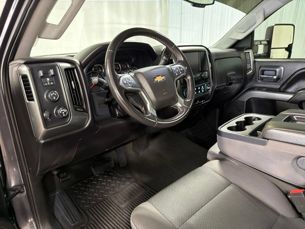 Used 2015 Chevrolet Silverado 3500 LT w/ LT Convenience Package AWD/4WD image 3