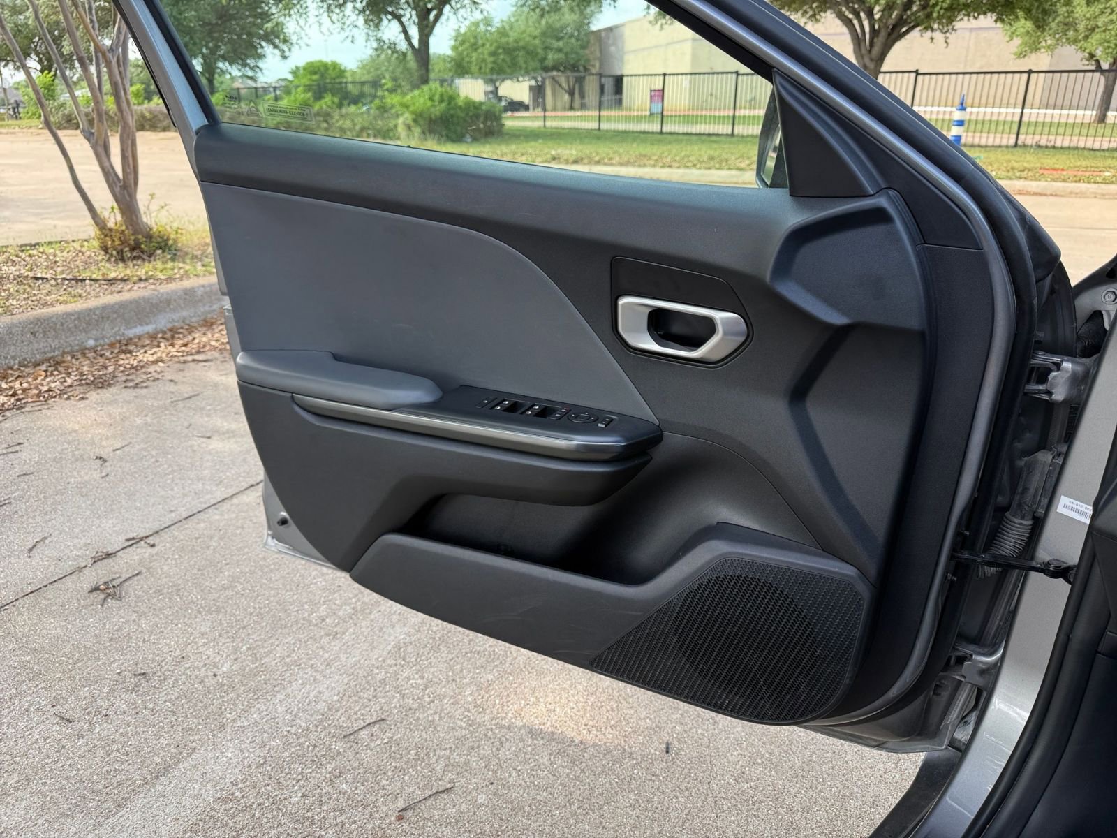 Used 2025 Kia K4 LXS image 18