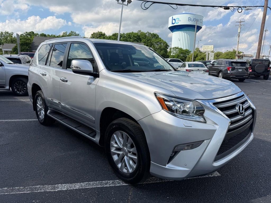 Used 2018 Lexus GX 460 Premium w/ Premium Package AWD/4WD image 9