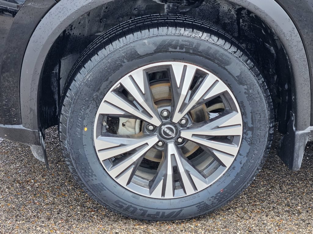Certified 2023 Nissan Rogue SV FWD image 7