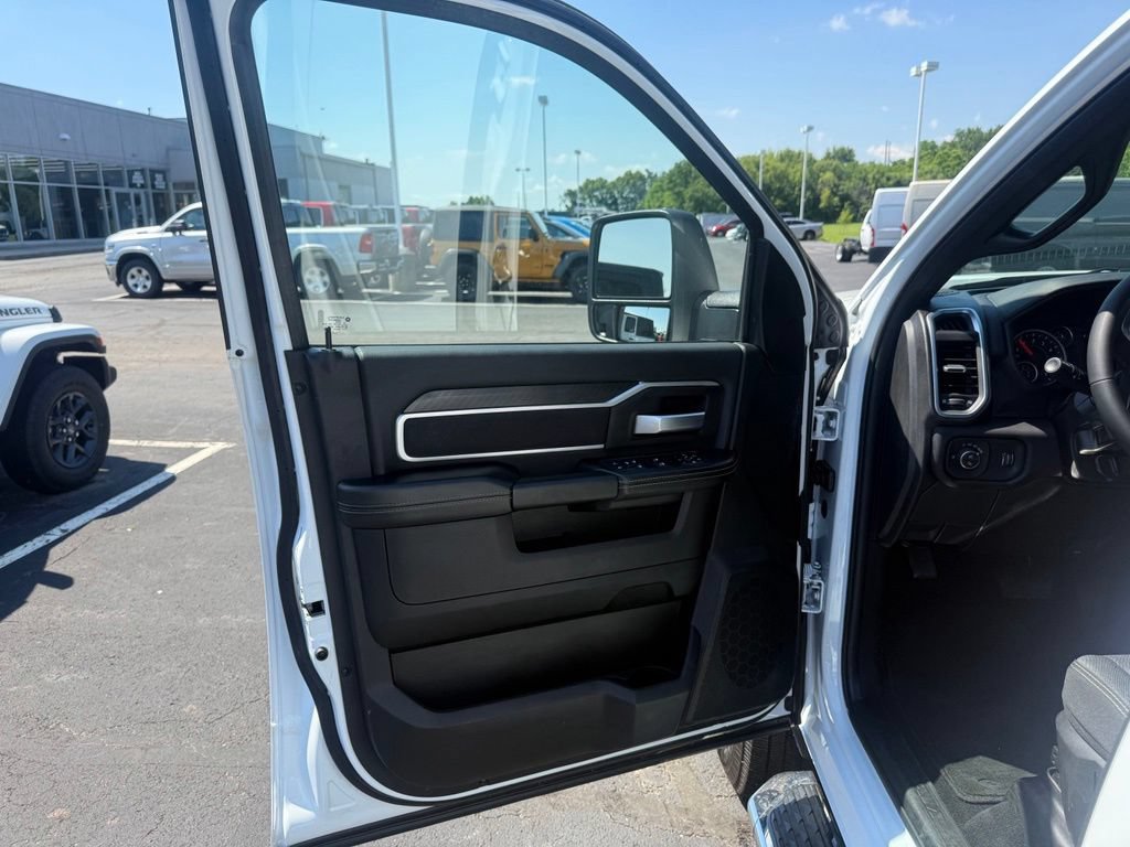 Certified 2025 RAM 2500 Big Horn AWD/4WD image 13