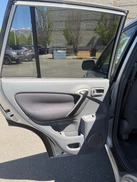 Used 2002 Toyota RAV4 4WD image 31