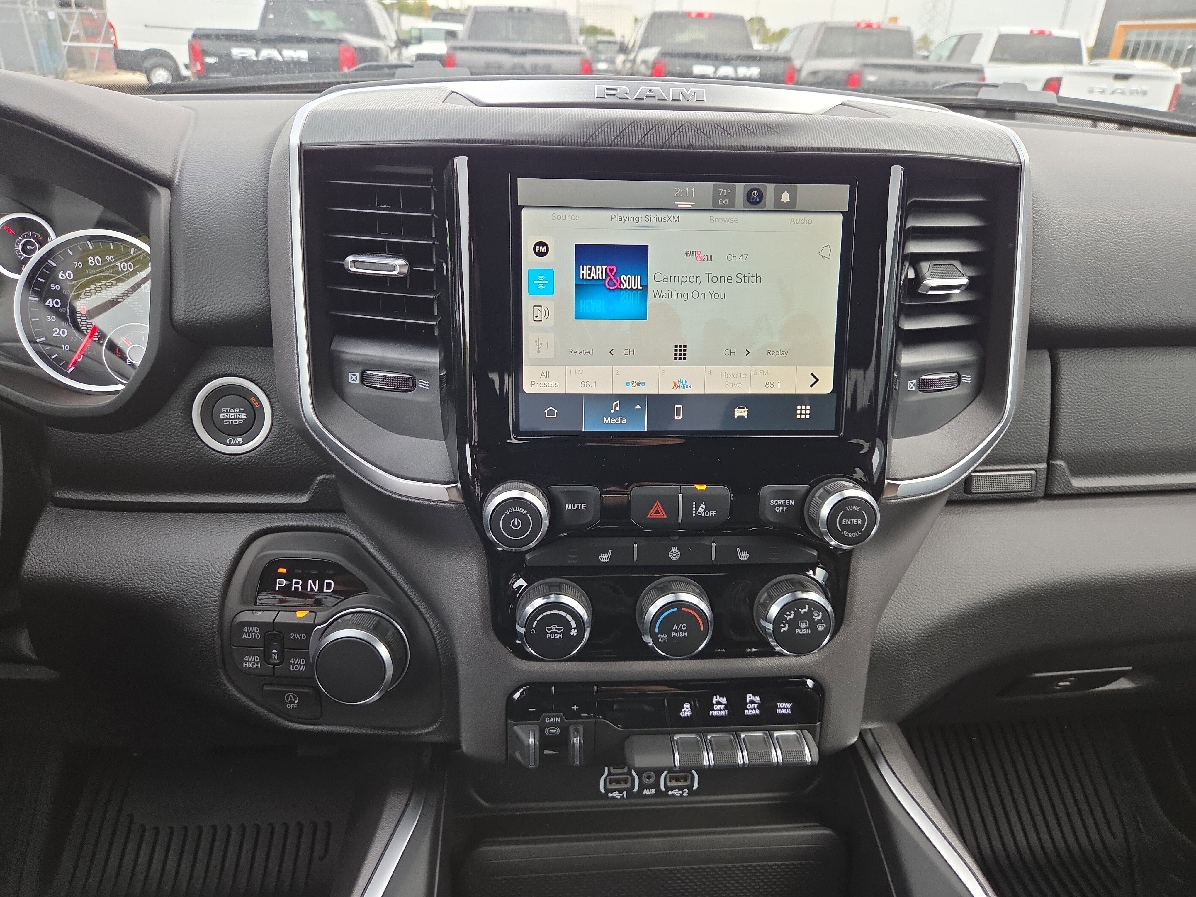 New 2026 RAM 1500 Big Horn AWD/4WD image 10