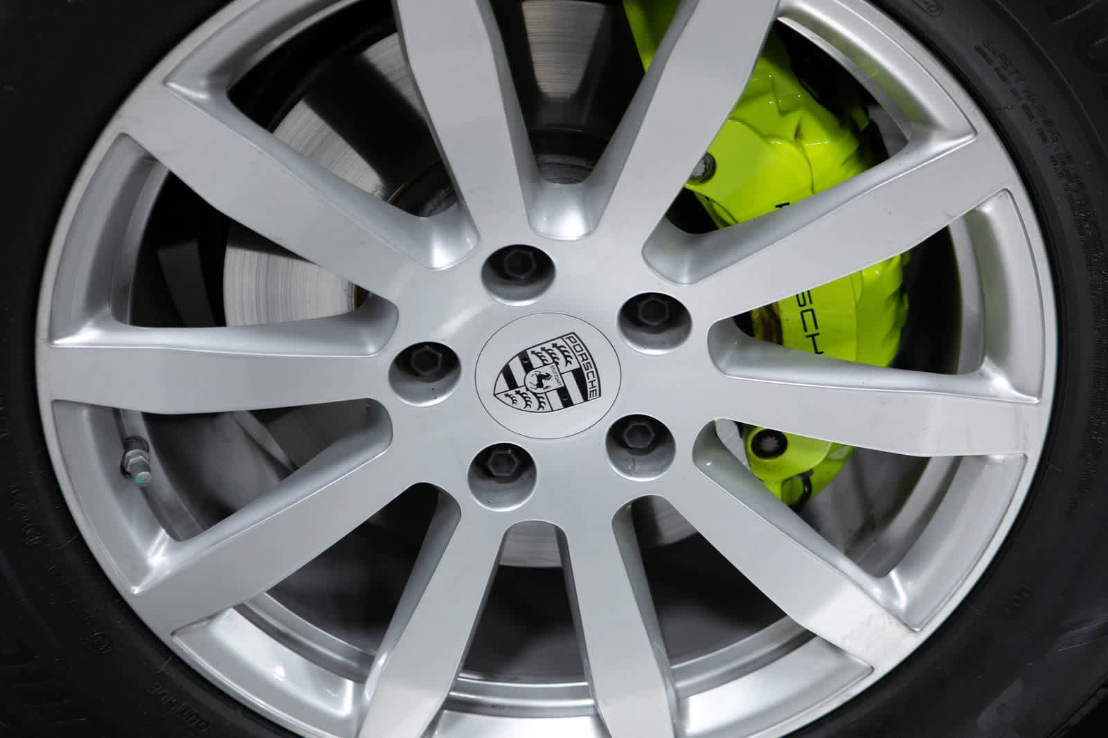 Certified 2023 Porsche Cayenne AWD/4WD image 11