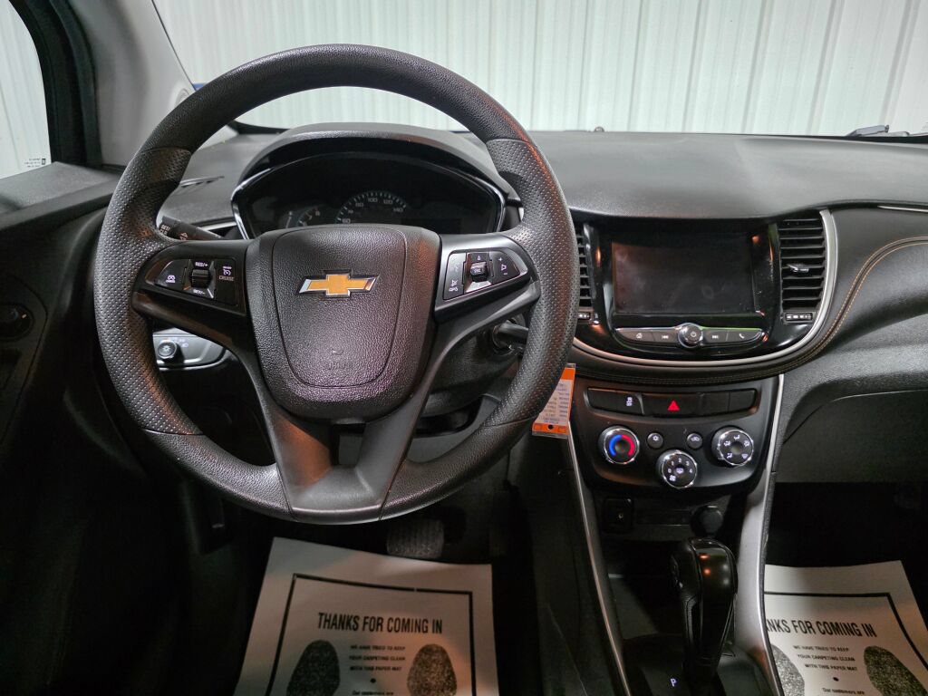 Used 2019 Chevrolet Trax LS w/ Tint and Cruise Package AWD/4WD image 8