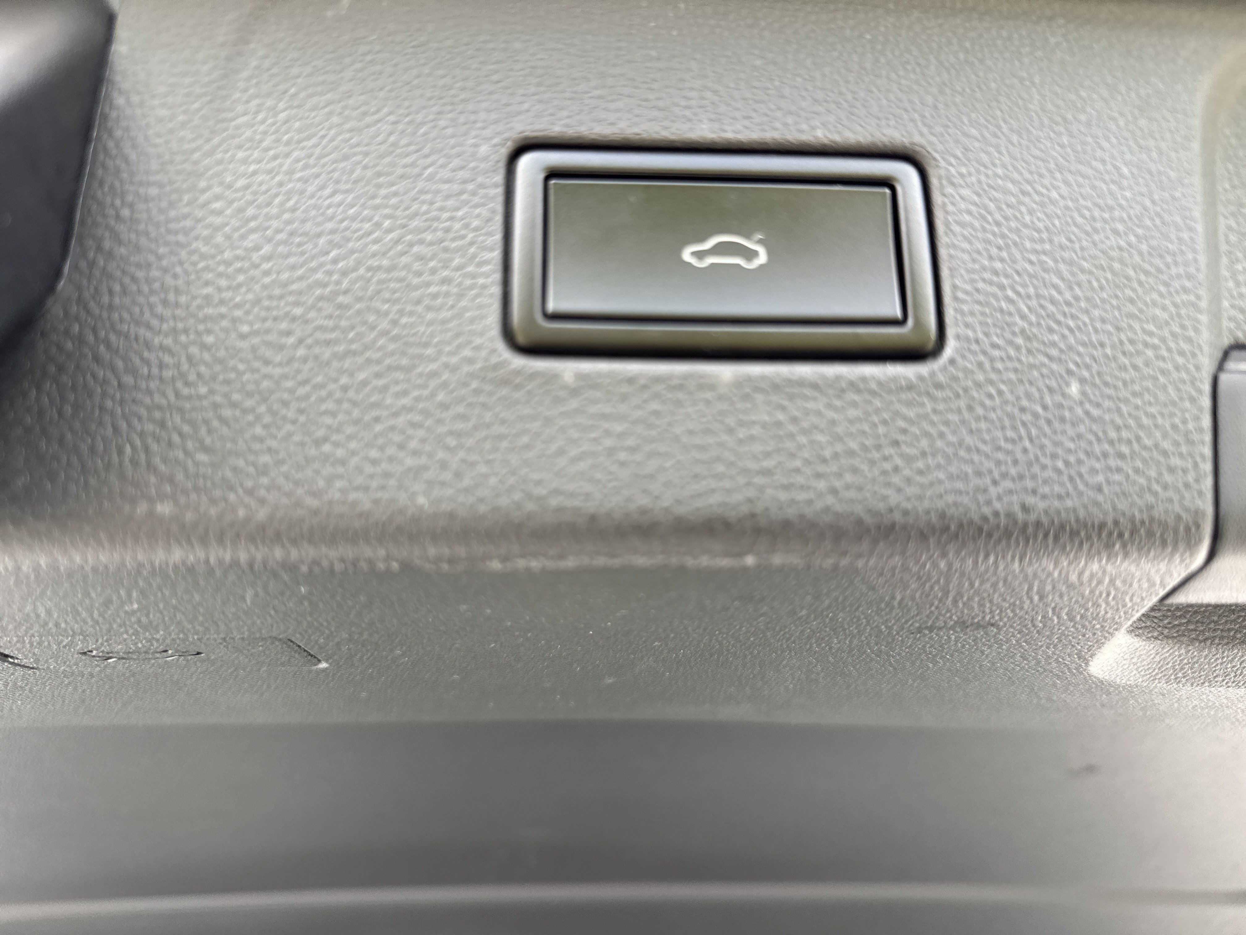 Used 2019 Volkswagen Atlas SEL Premium AWD/4WD image 33