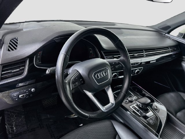 Used 2017 Audi Q7 3.0T Prestige AWD/4WD image 9