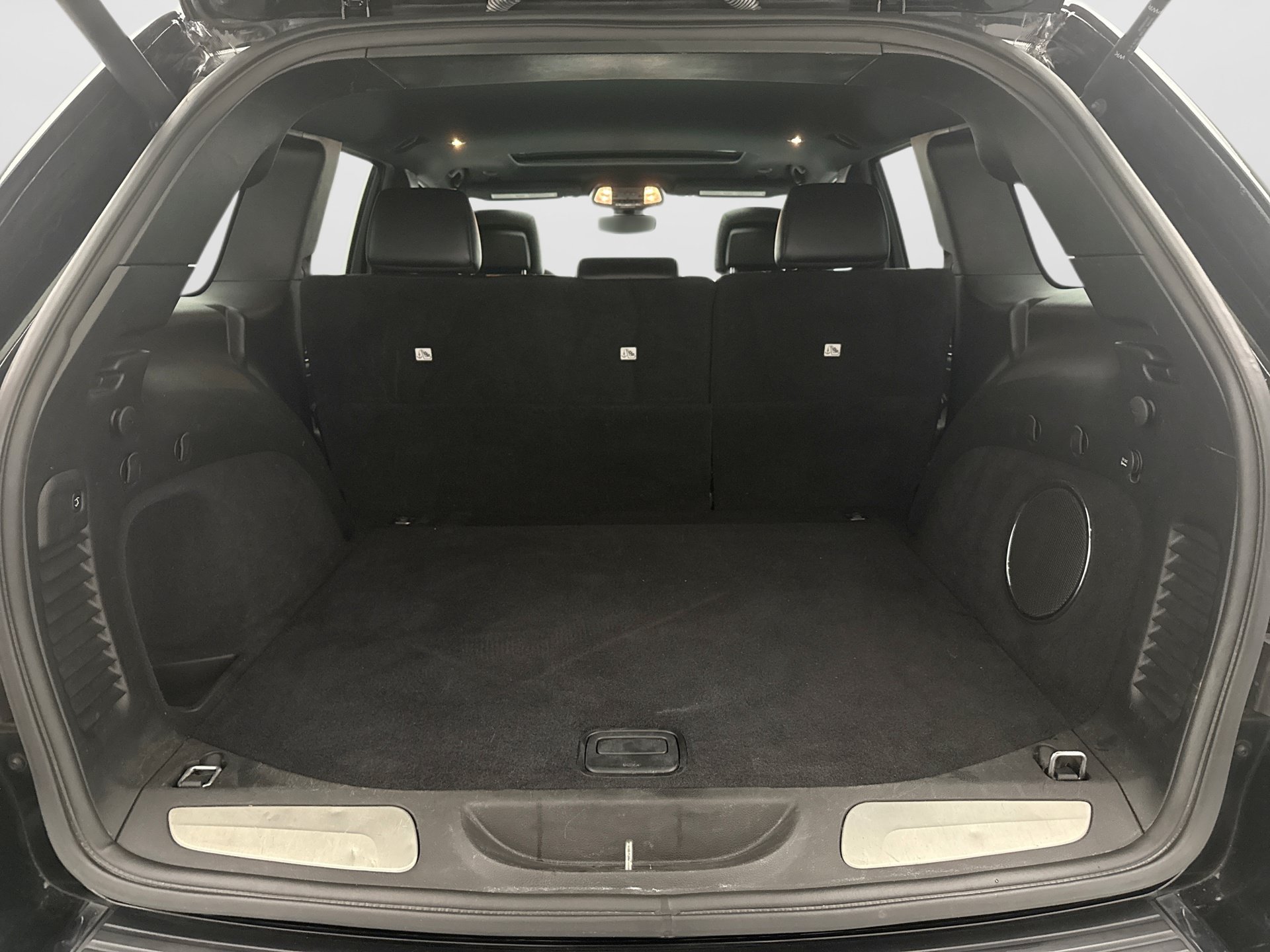 Used 2019 Jeep Grand Cherokee Limited AWD/4WD image 21