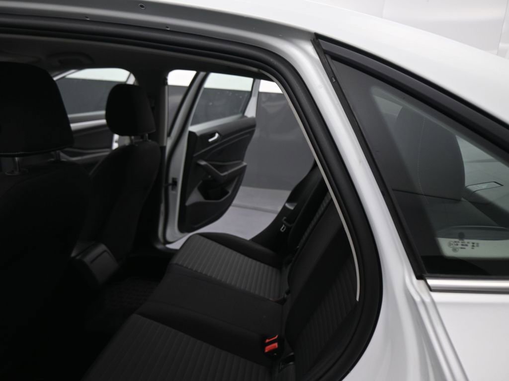 Used 2023 Volkswagen Jetta S image 43