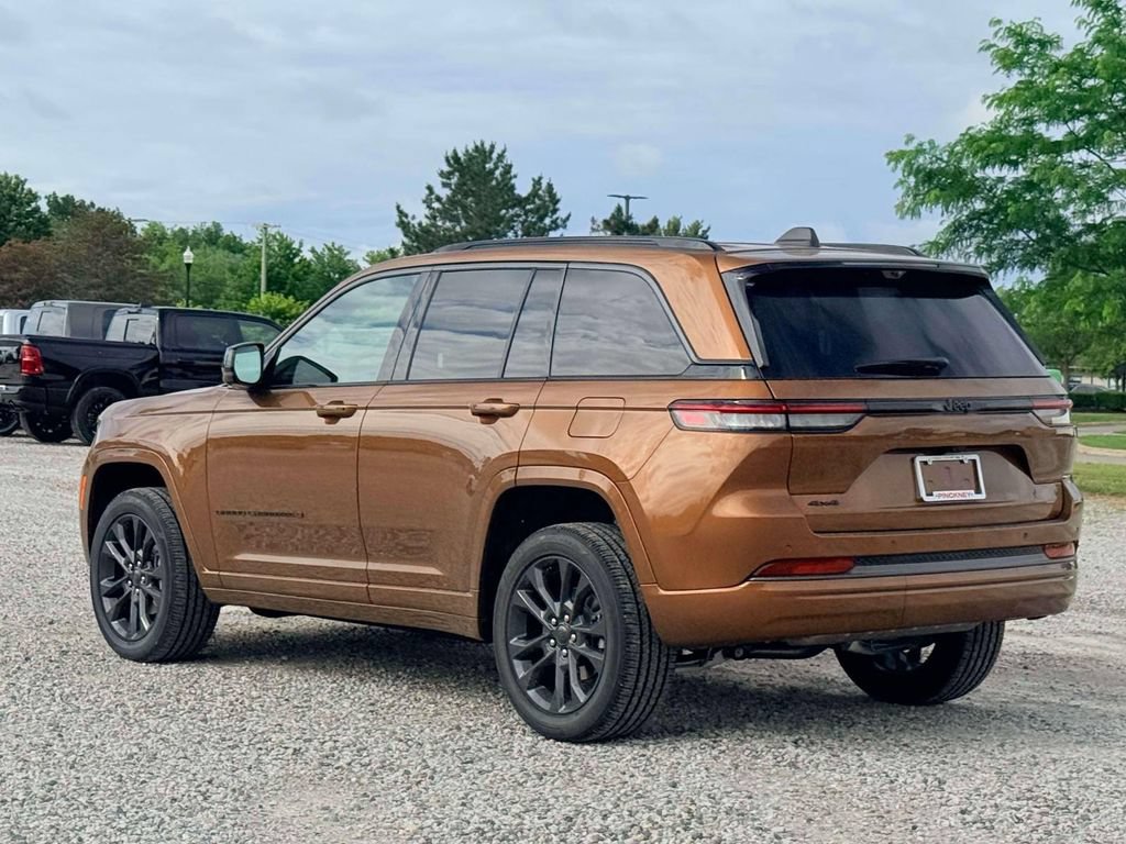 New 2026 Jeep Grand Cherokee Limited AWD/4WD image 9
