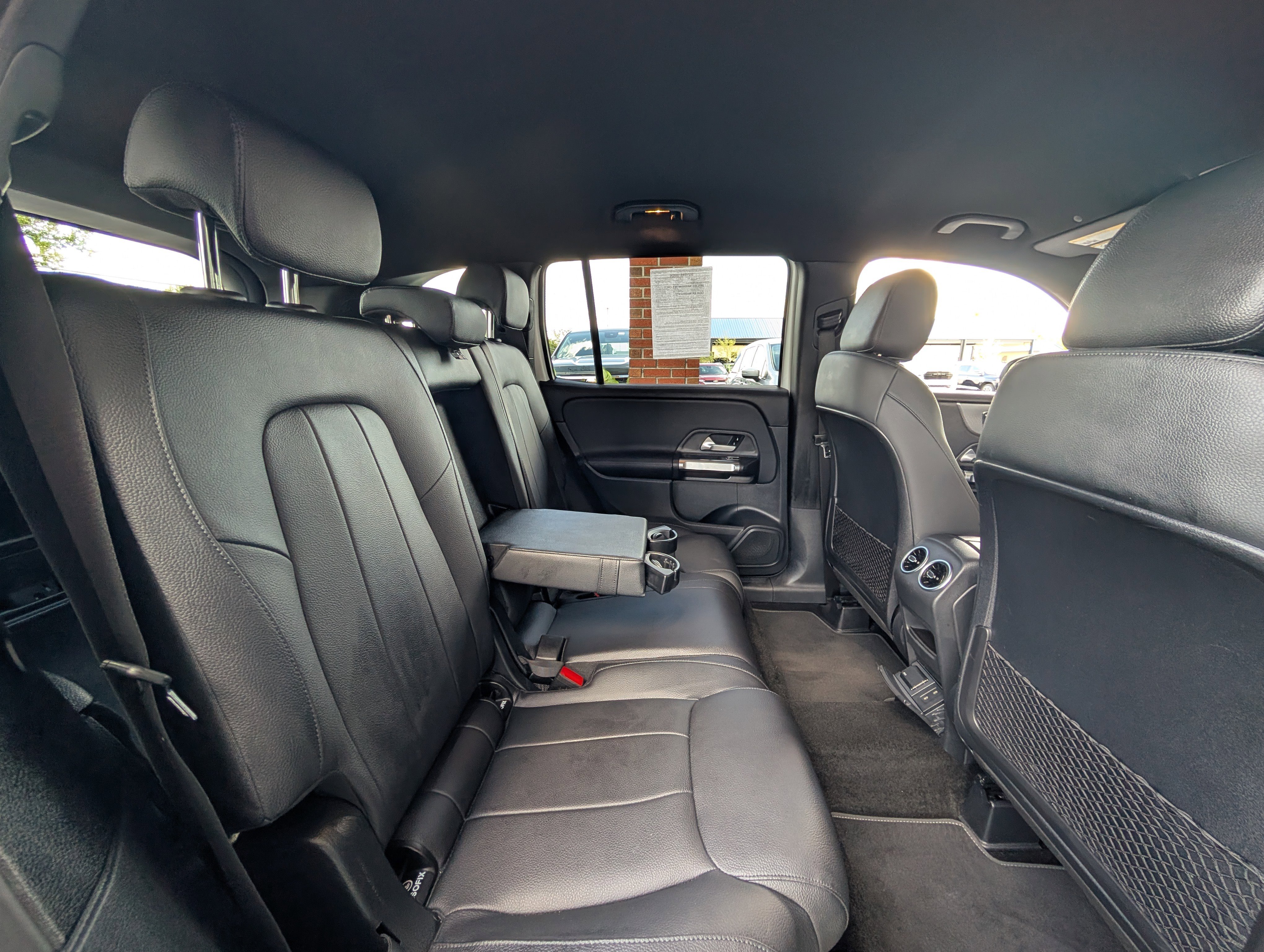 Used 2023 Mercedes-Benz GLB 250 4MATIC image 39