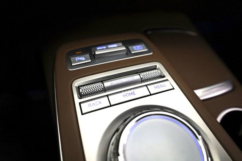 Used 2024 Genesis GV70 2.5T w/ Advanced Package image 23