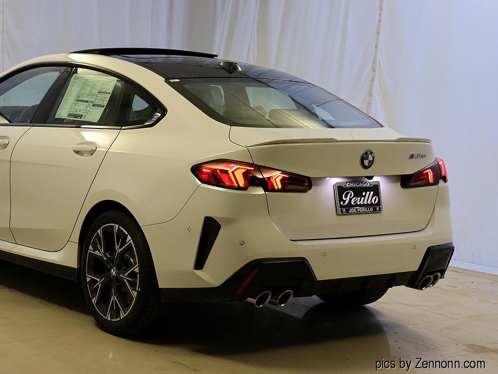 Used 2026 BMW M235i xDrive w/ Technology Package AWD/4WD image 4