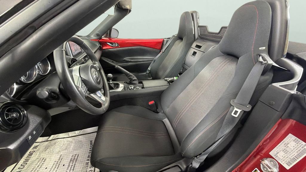 Used 2016 MAZDA MX-5 Miata Club w/ Brembo/BBS Package RWD image 21