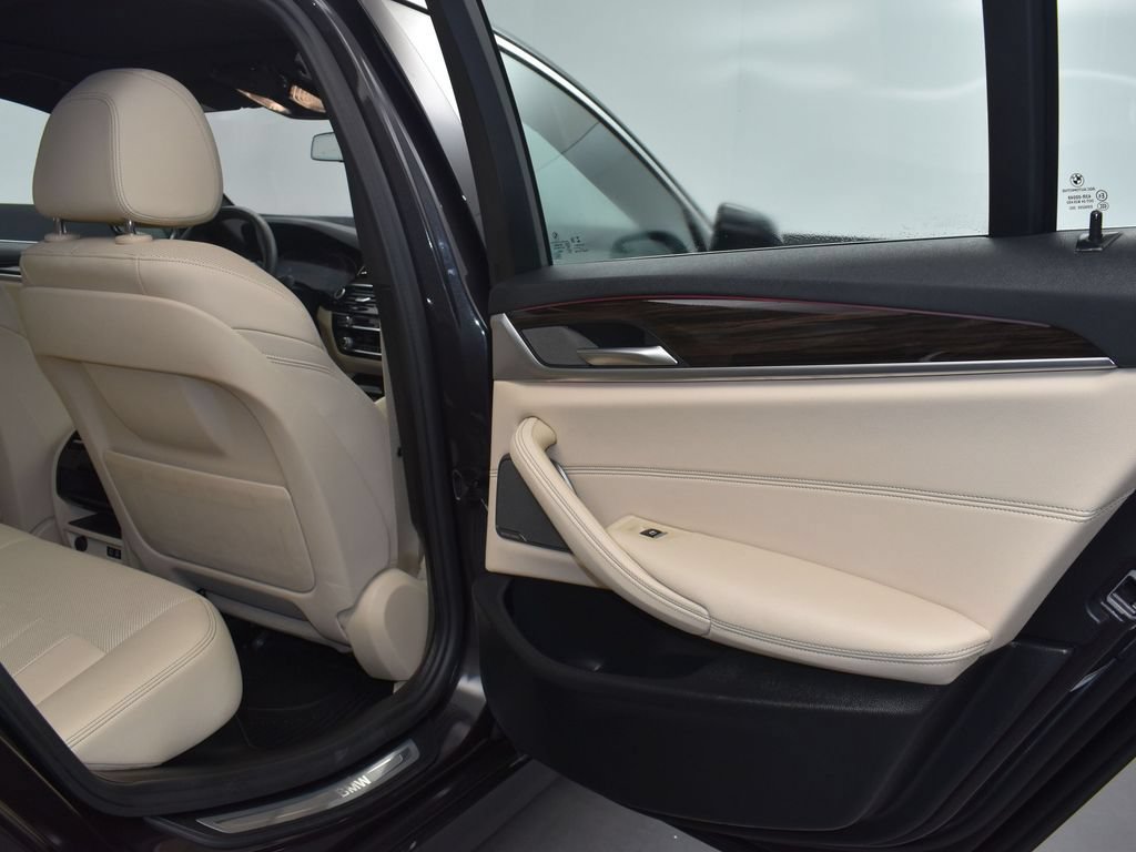 Used 2022 BMW 540i w/ Premium Package RWD image 16