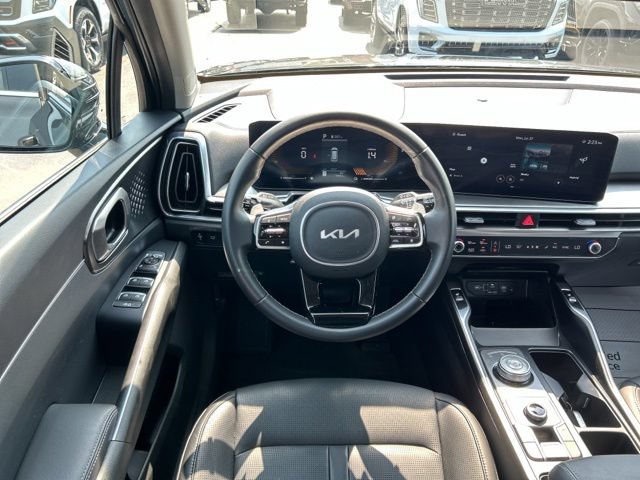 Used 2025 Kia Sorento EX w/ EX Panoramic Sunroof Package AWD/4WD image 29