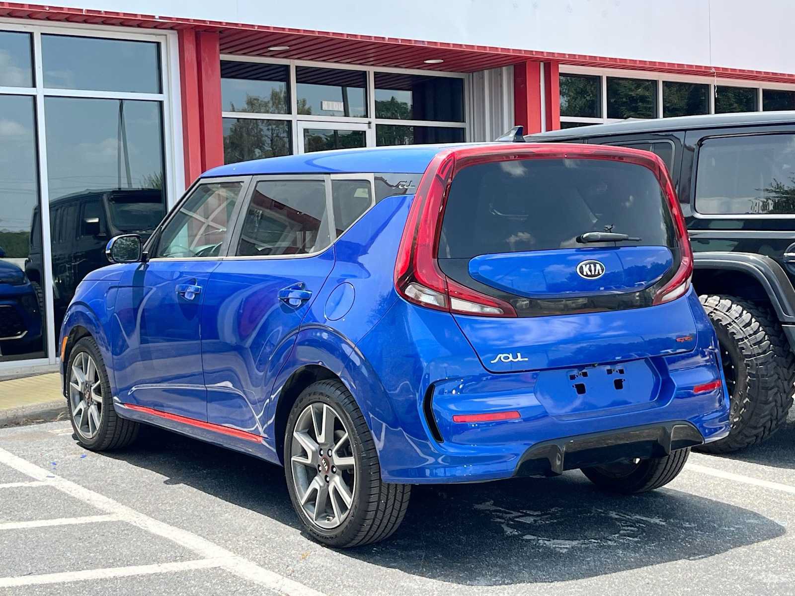 Used 2020 Kia Soul GT-Line w/ GT 2.0L Power Sunroof Package FWD image 3