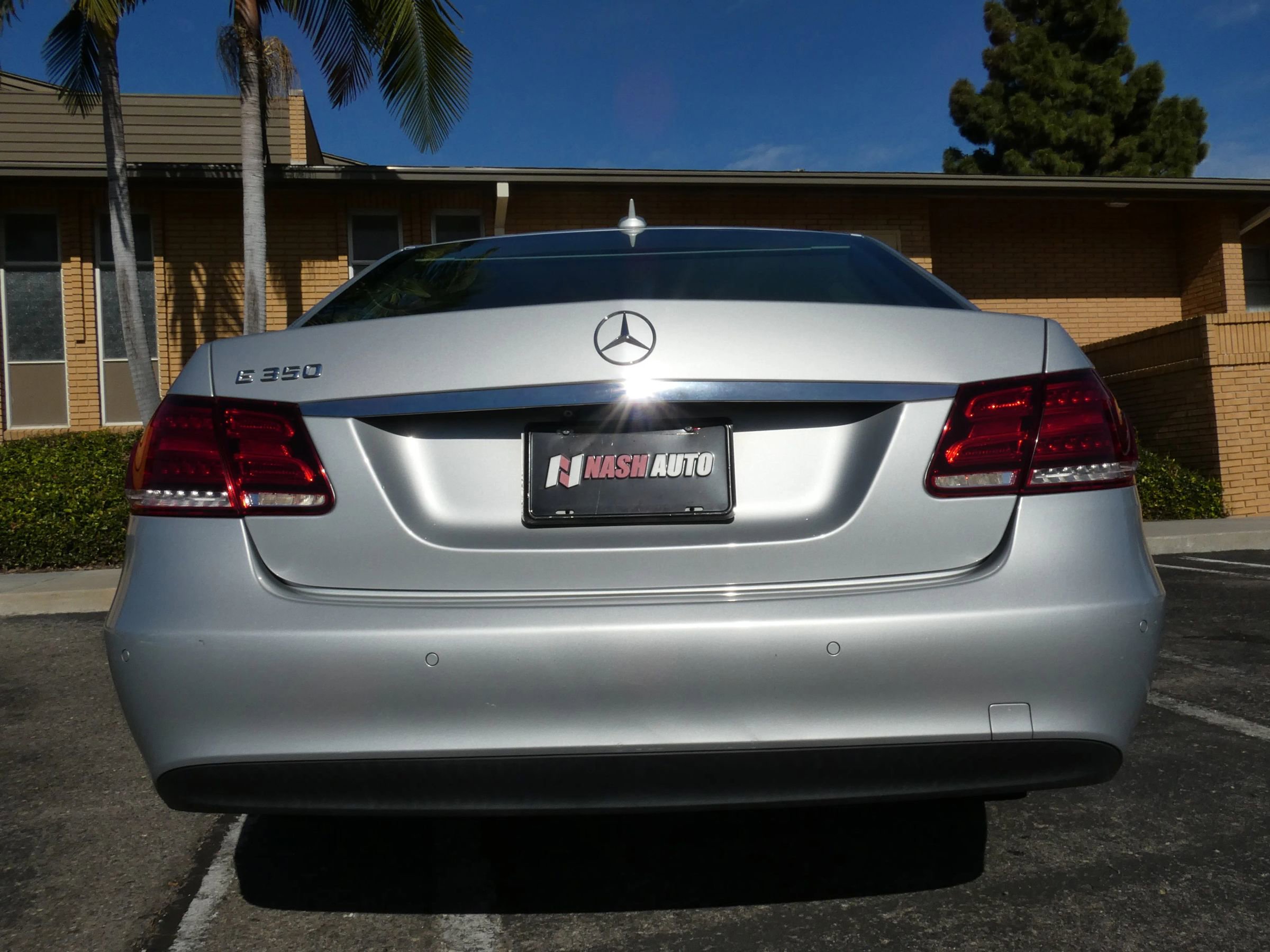 Used 2016 Mercedes-Benz E 350 Sedan w/ Premium Package image 9