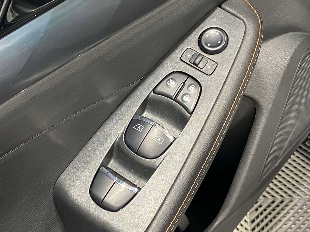 Used 2023 Nissan Maxima SR w/ Sport Mat Group FWD image 19