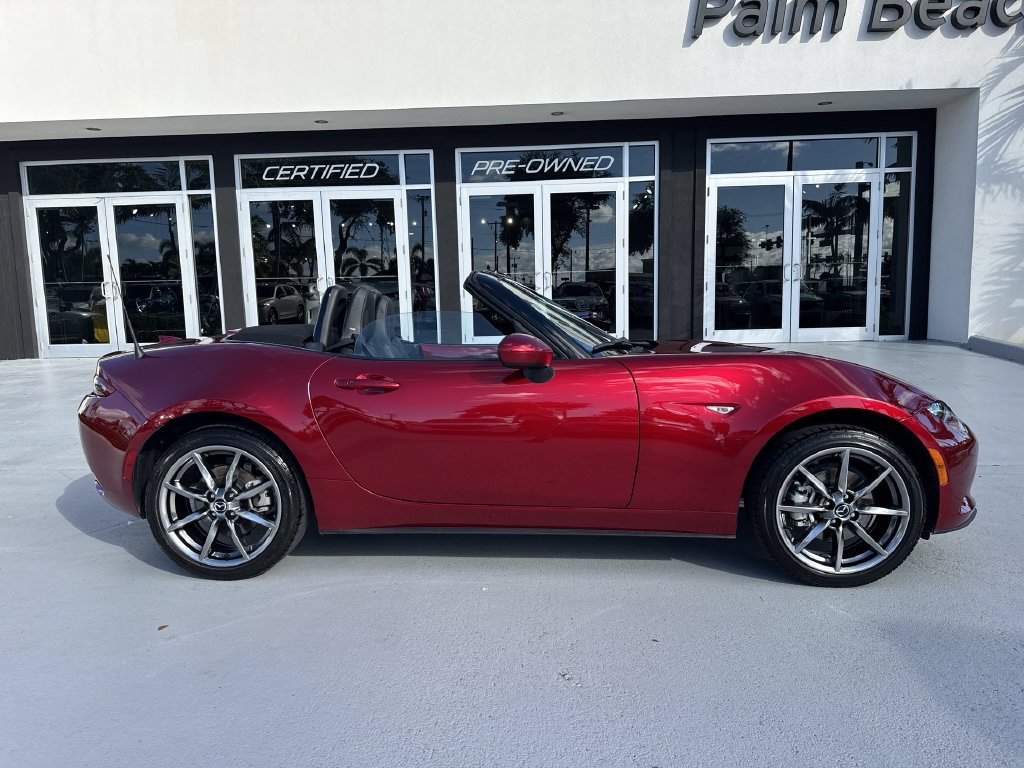 Used 2023 MAZDA MX-5 Miata Grand Touring w/ Weather Package RWD image 23