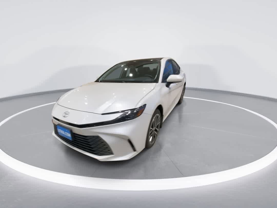 Certified 2025 Toyota Camry XLE AWD/4WD image 4