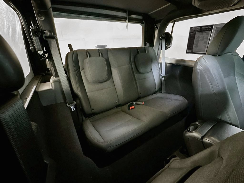 Used 2023 Jeep Wrangler Sport AWD/4WD image 11