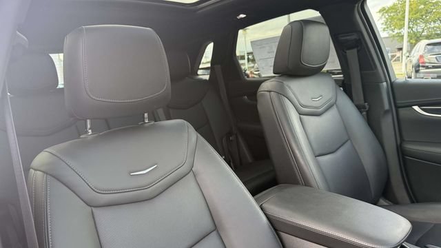 Certified 2024 Cadillac XT5 Premium Luxury FWD image 24