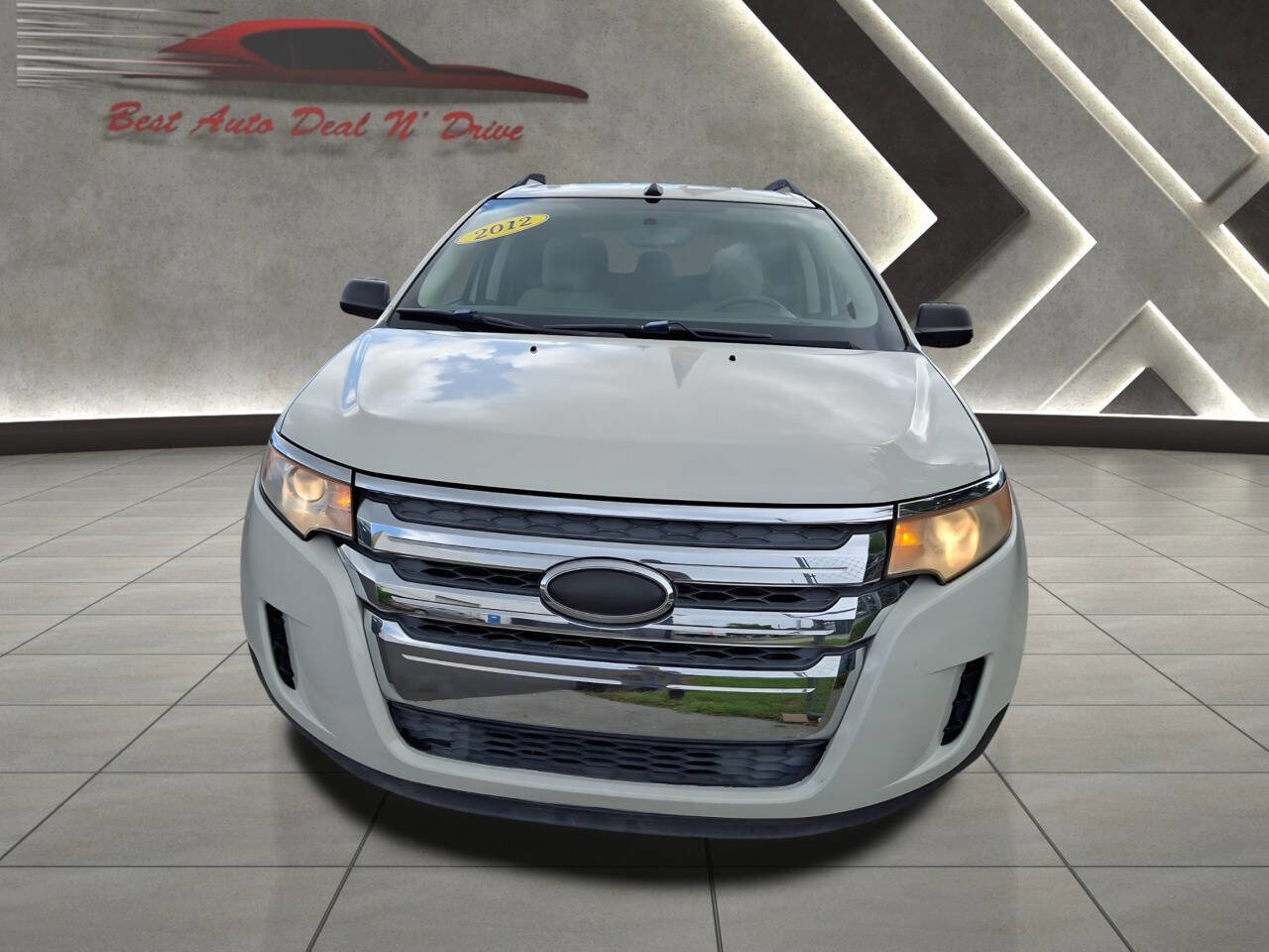 Used 2012 Ford Edge SE image 2