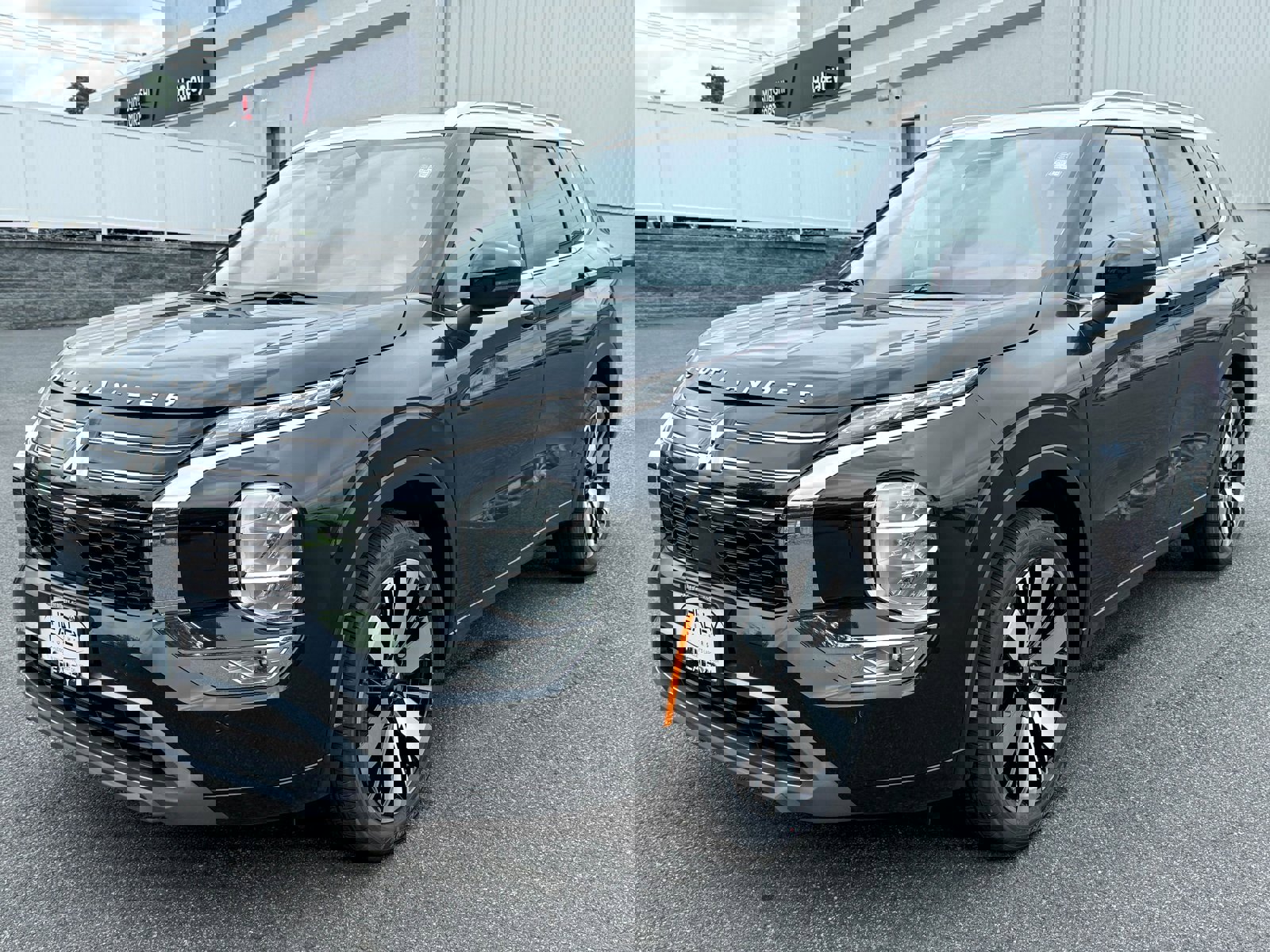 New 2025 Mitsubishi Outlander AWD image 8
