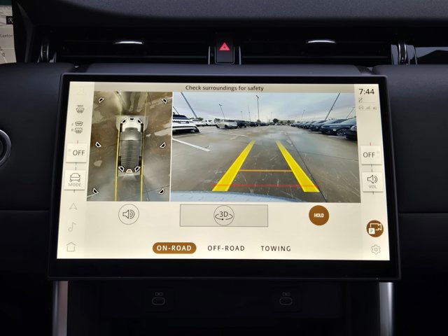 Used 2025 Land Rover Discovery Sport S image 15