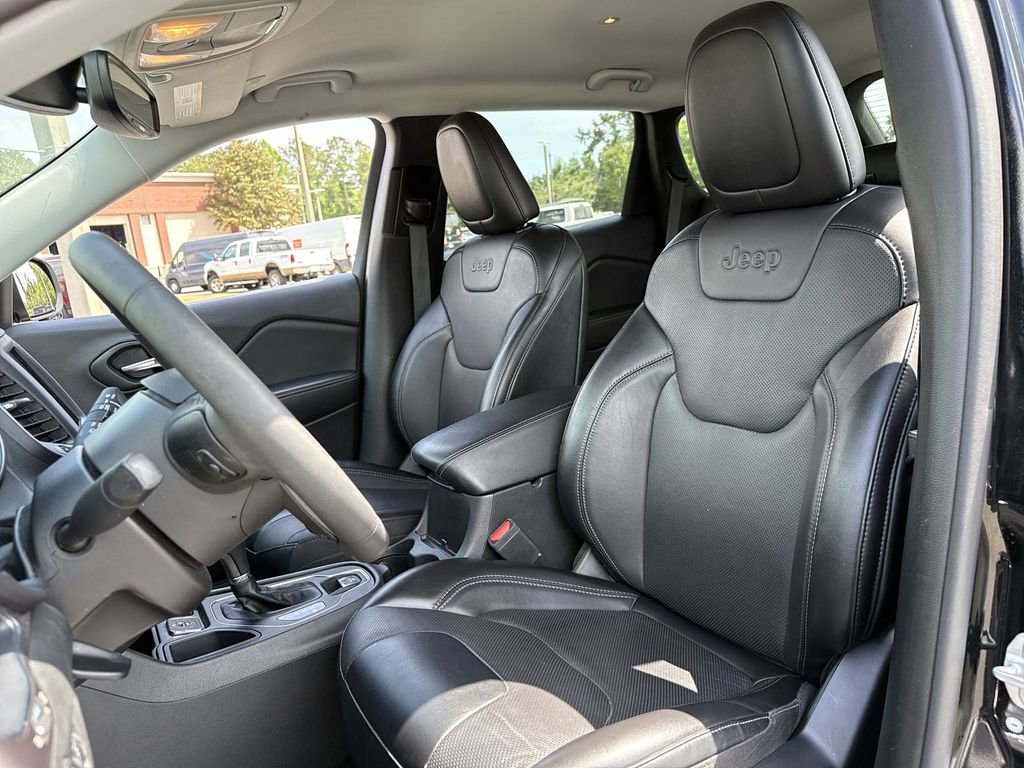 Used 2022 Jeep Cherokee Latitude Lux FWD image 11