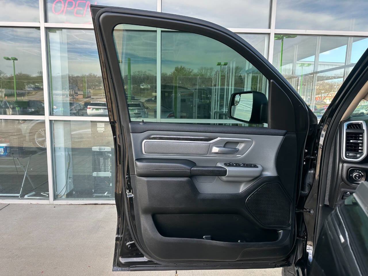 Used 2020 RAM 1500 Big Horn image 45